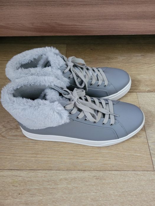 Женские ботинки осенние