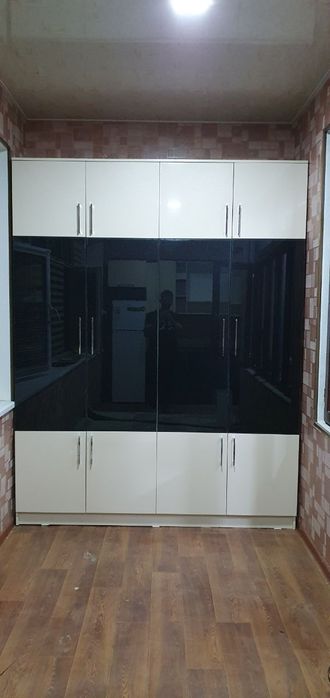 Eshik va mebellar zakaz olamza.