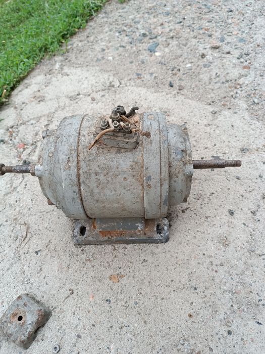 Продается электро двигатель