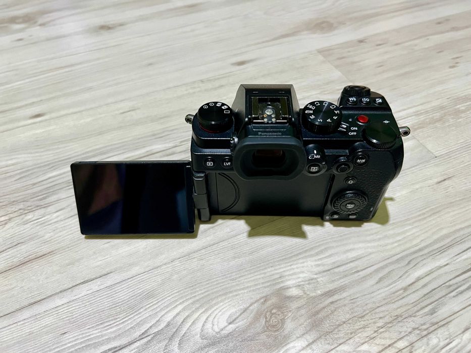 Panasonic S5 Mirrorless Full Frame 24.2MP Body