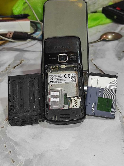 NOKIA 3110 c. Кнопочный мобильный телефон. IMEI есть. Зарядка есть.