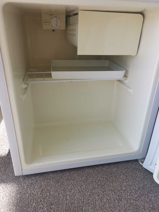 Хладилник мини бар