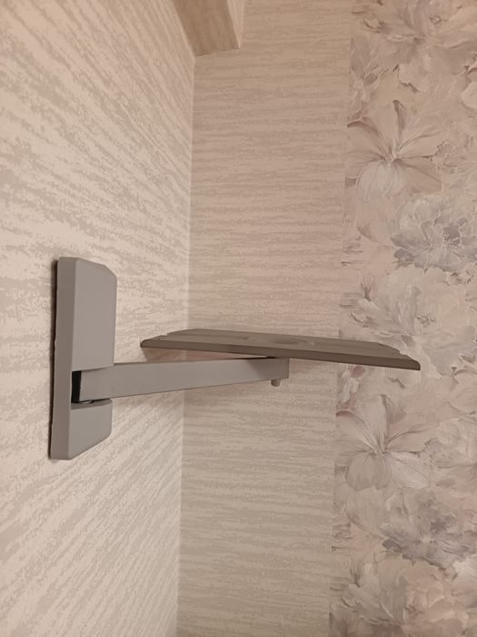 Кронштейн под телевизор и двд продам