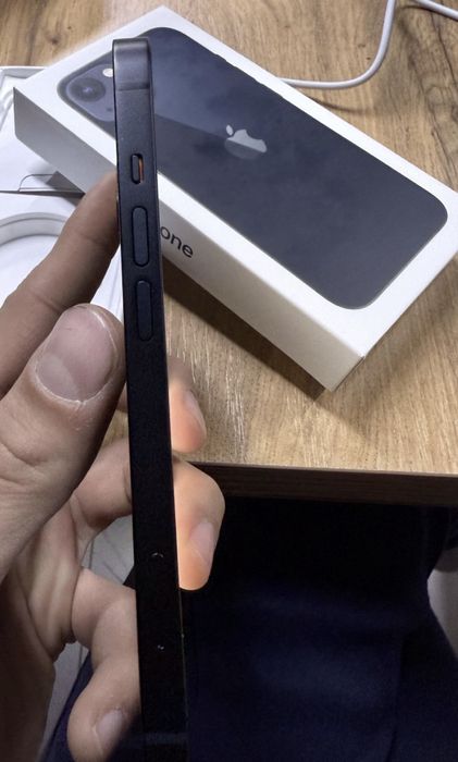 Айфон 13 128 гб документы есть.                                      .