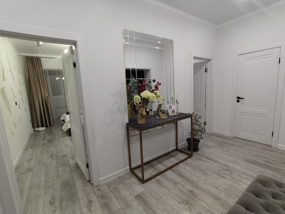 Продам квартиру мкр Байтерек (9 мкр)