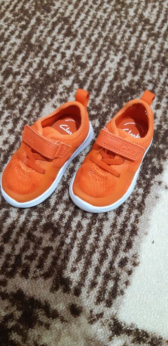 Маратонки  на  Clarks