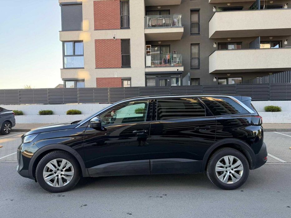 Peugeot 5008, Înmatriculat - Automat, an 2023, 7 locuri, 149000 km.