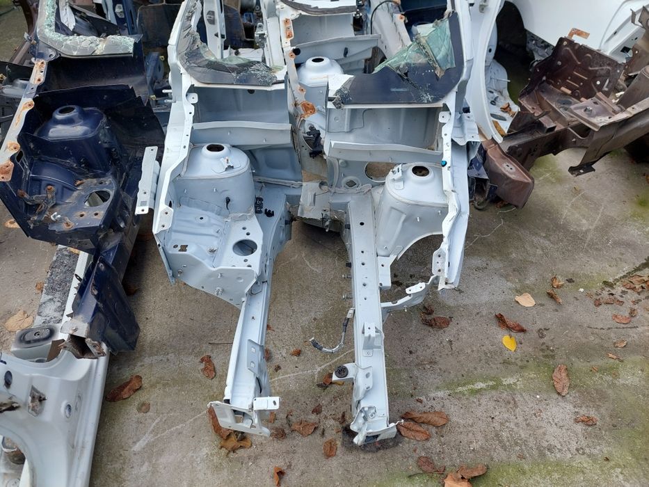 Lonjeron logan 3 2022