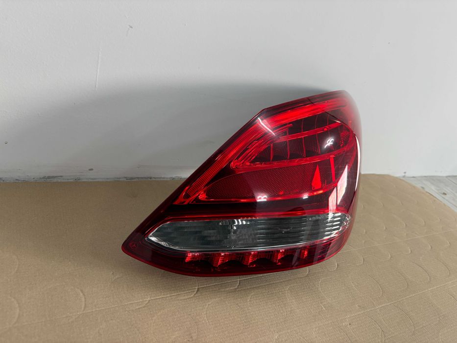 Stop dreapta Mercedes C class W205 AMG cod A2058200264 ORIGINAL