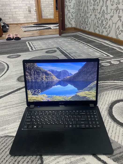 Очень Срочно продам Acer ноутбук!!