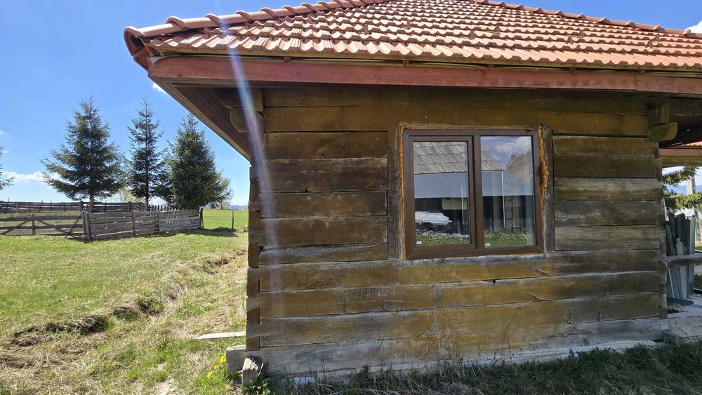 Casă relocabilă lemn stejar - la cerere se poate adăuga și un cost suplimentar de demontare, transport și remontare