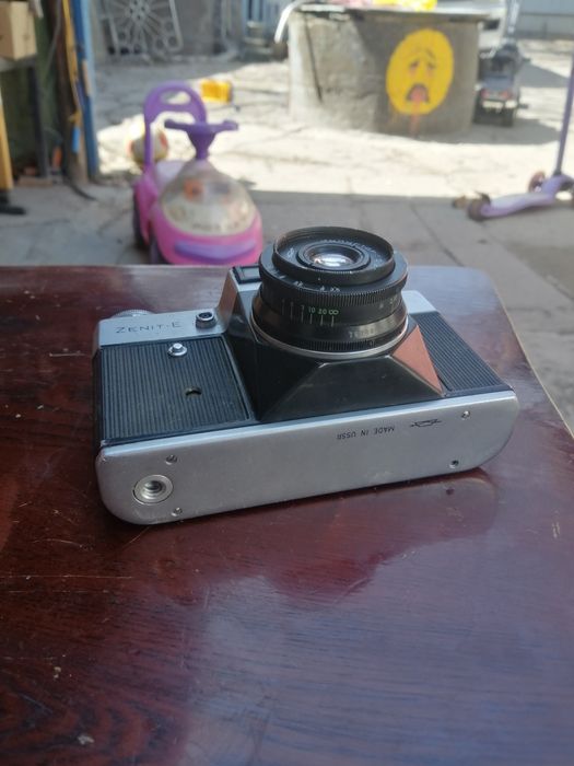 Фотоаппарат СССР зенит е