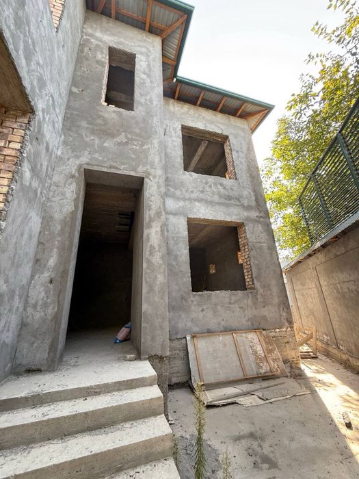 Срочно!! Мать и Дитя Продается Евро дом (Коробка) 4 соток