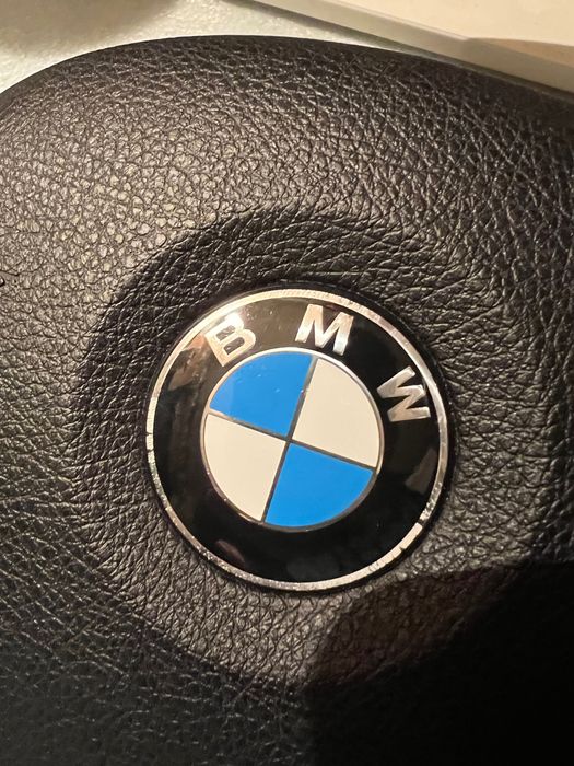 BMW F30, F31 LCI Кожен волан с air bag