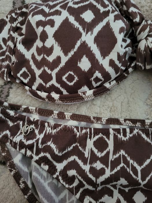 Бански костюм в кафяво бежов цвят