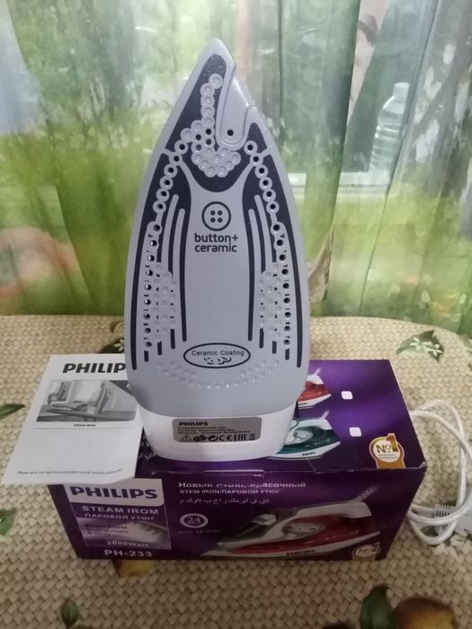 Паровой утюг PHILIPS с керамическим антипригарным покрытием