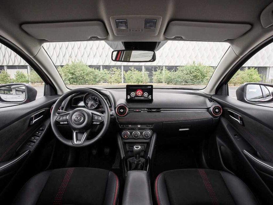 Mazda 2  naqd va halol nasiya
