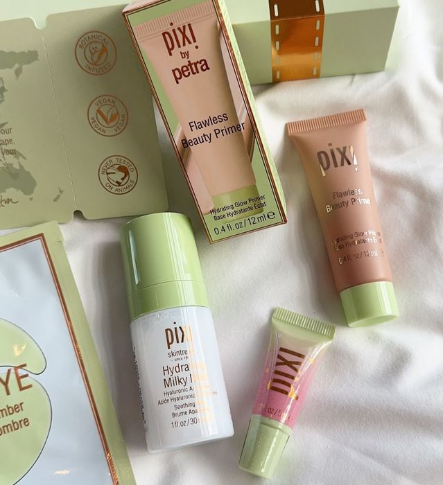 НОВ! Козметичен комплект PIXI