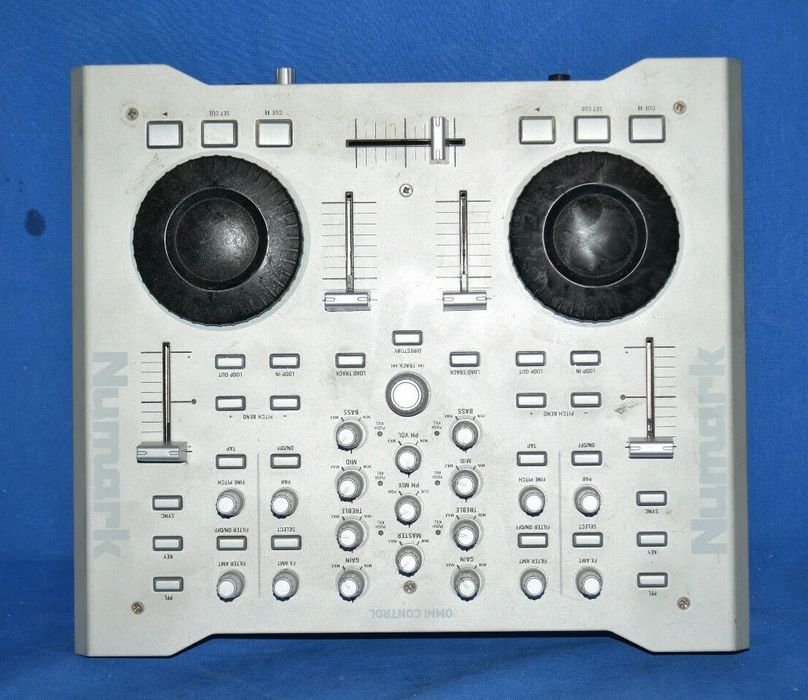 Numark Omni DJ Professional Controler