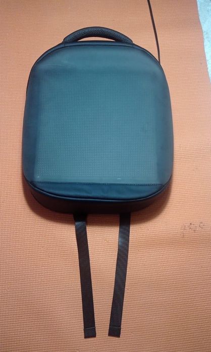 Рюкзак со светящимися смайлами