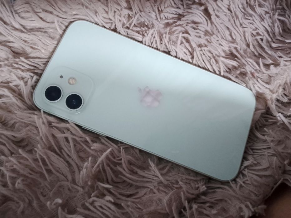 Продам айфон 12 мини