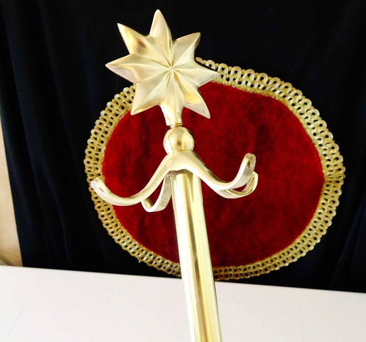 Бронзова стояща закачалка,бронзова стойка