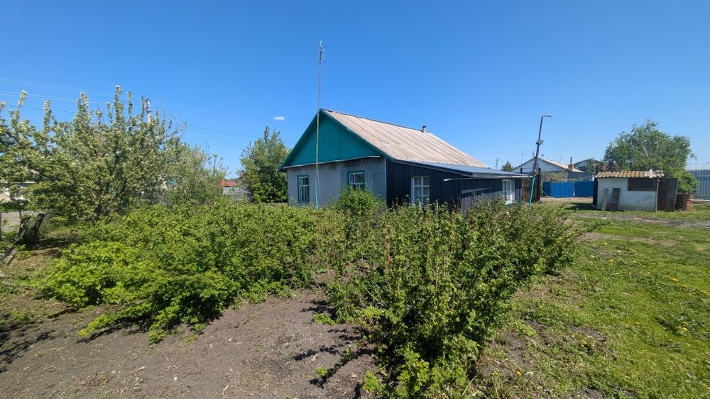 Продам дом не далеко от города