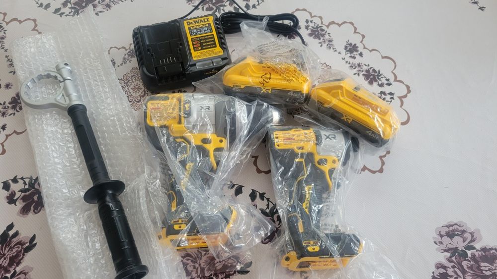 Dewalt набор DCD 1007,DCF 845, DCB2104 POWERPACK™ 4AH 2шт