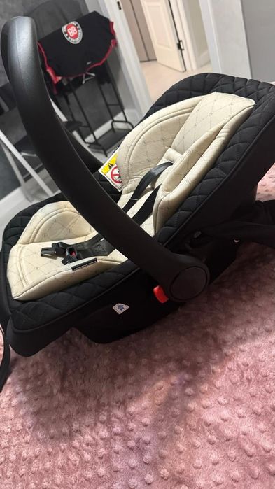 Продам автокресло