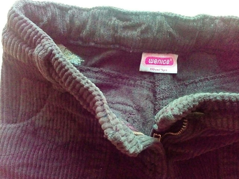 Джинсы для девочки.