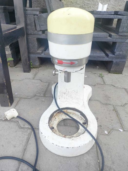 продам планерный миксер 7l
