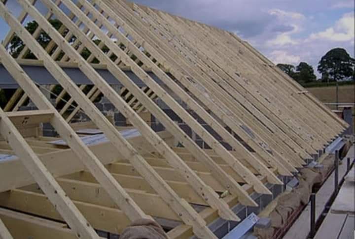 Acoperiș montaj tabla reparații de urgență dulgheri țiglă ceramica