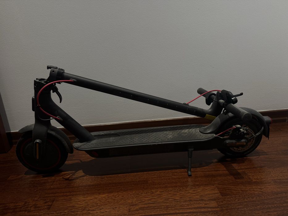 Trotineta electrica Xiaomi Mi Pro 2, Autonomie 45 Km, 25 Km/h, Negru