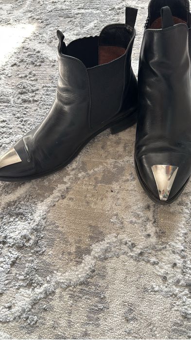 Продам обувь женскую