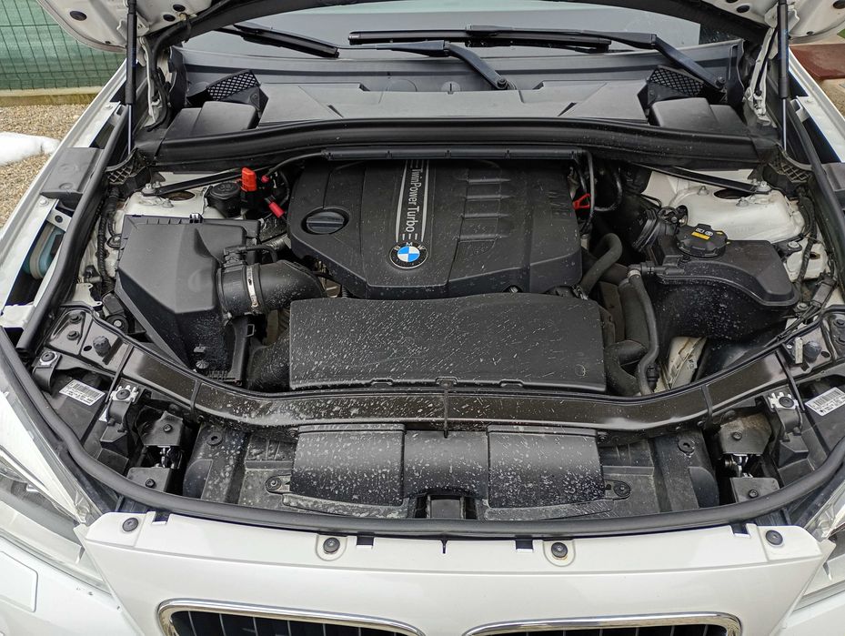BMW X1 SDrive20D 2014 alb perlat 184CP