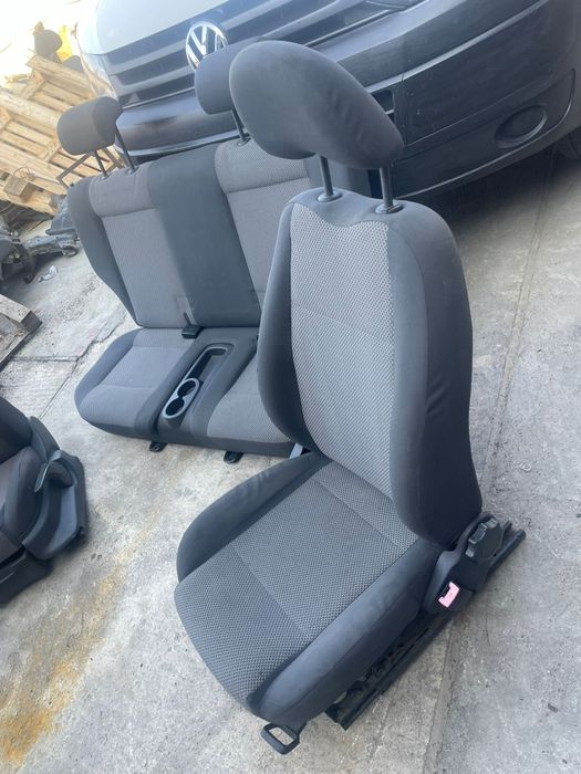 Седалки за vw Fox