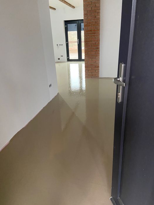 Șapă mecanizată și tencuieli mecanizată