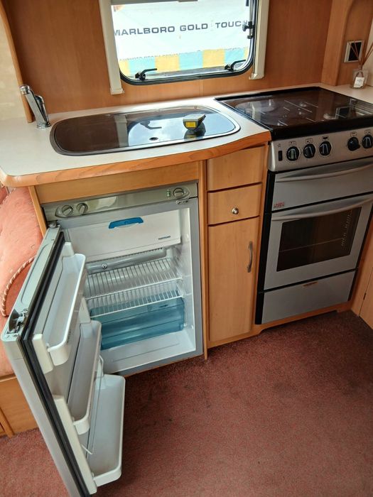 4/5 местна каравана SWIFT CELESTE 2008г.