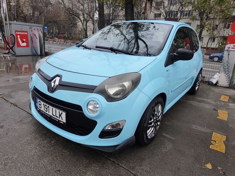 RENAULT 4