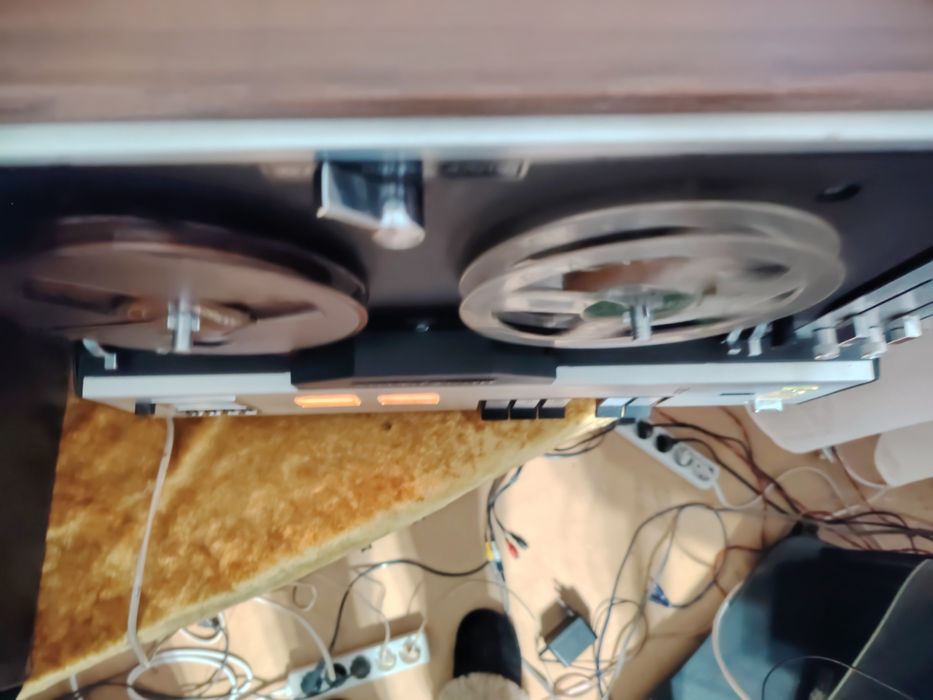 Магнетофон  Philips 4500