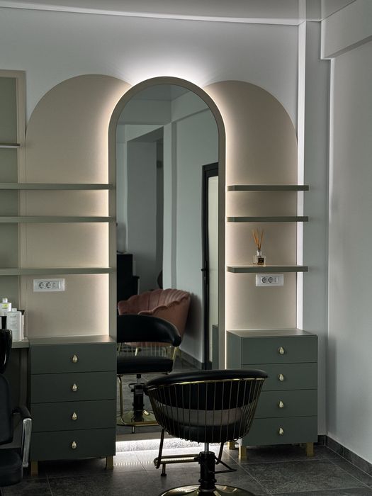 Post de inchiriat/lucru, coafura / extensii par, Galati.