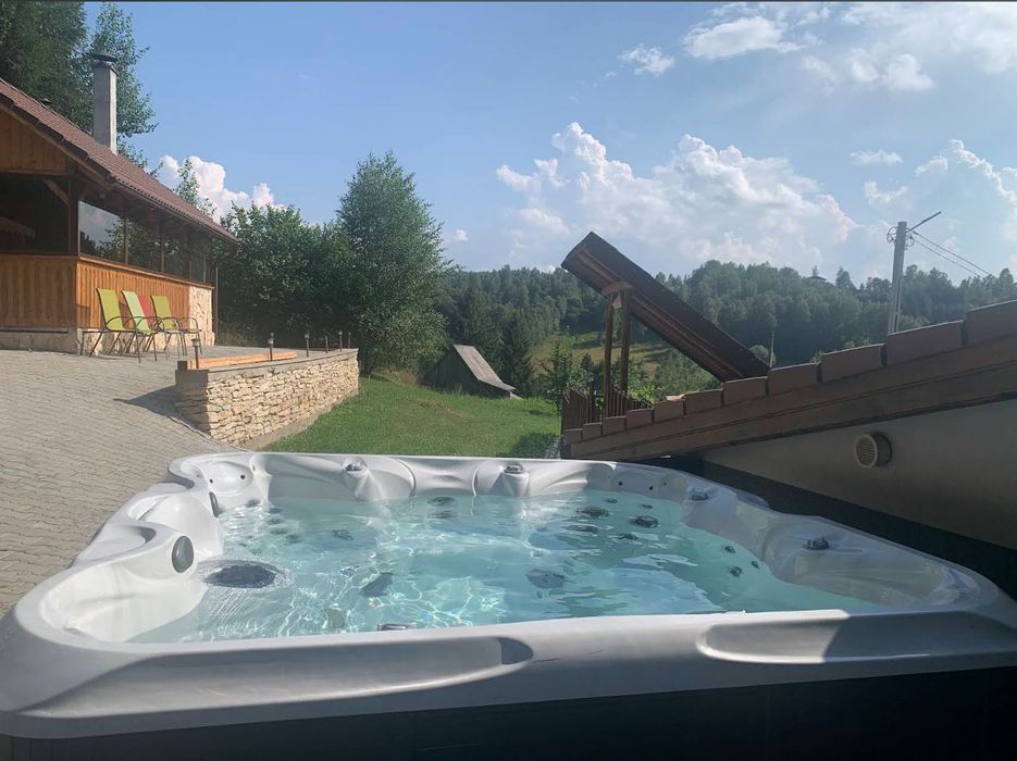 Jacuzzi 7 persoane