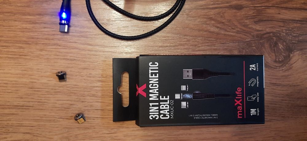 Cablu 3 in 1 USB-C, Micro-USB, Lightning cu conectori magnetici,Nou!