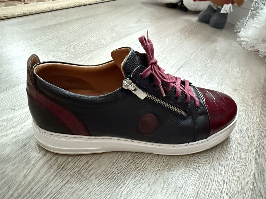 Продам обувь Ramsey