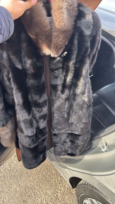 Продам норковую шубу