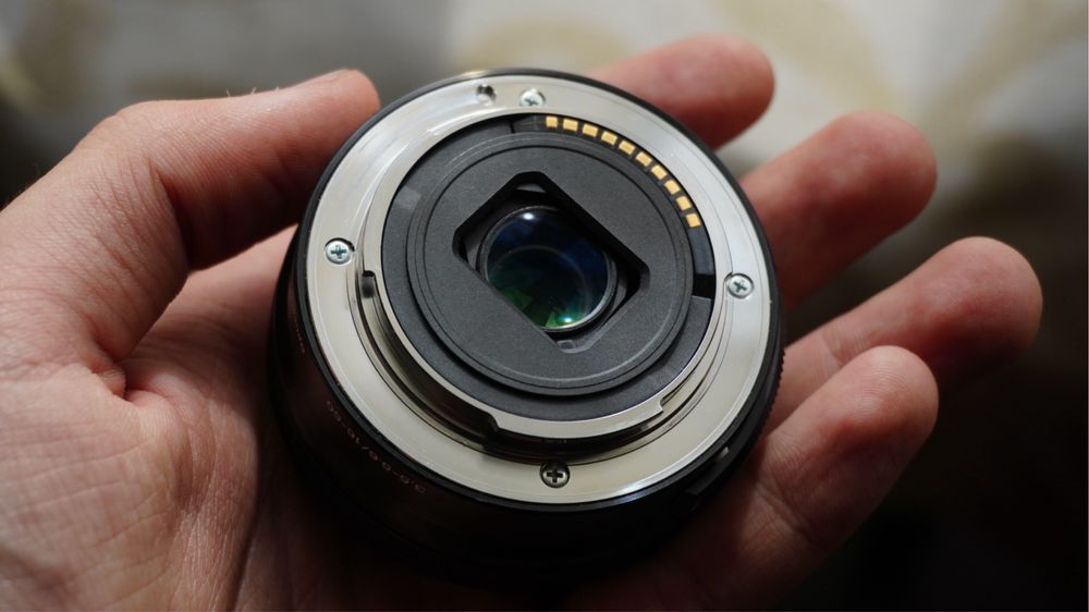 Объектив sony selp 16-50mm