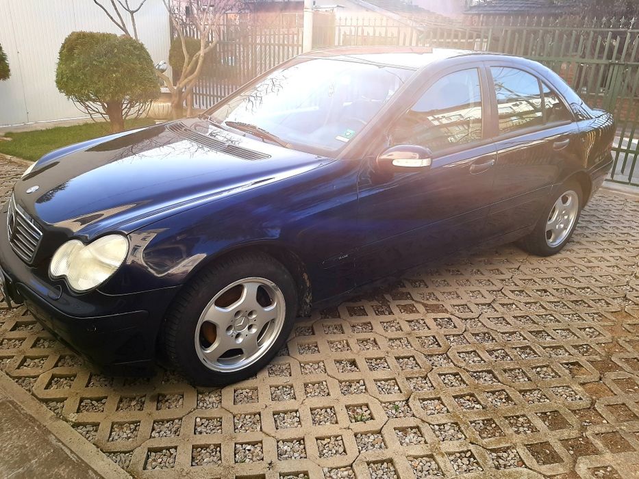 Продавам Мерцедес