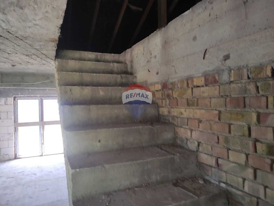 Продава се Къща в с. Храброво, Област Добрич - 140 кв.м за 393 €/кв.м - Снимка #11