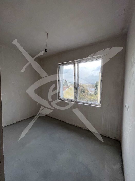 Продава се Четиристаен апартамент в Варна, Цветен квартал - 131 кв.м за 1756 €/кв.м - Снимка #3