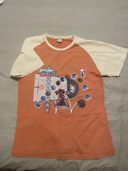 6 броя тениски и блуза с дълъг ръков